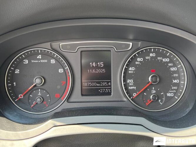 Audi Q3 40 interauto-car