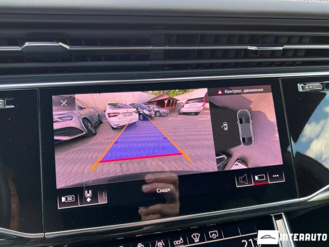 Audi Q8 50 interauto-car