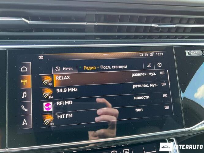 Audi Q8 48 interauto-car