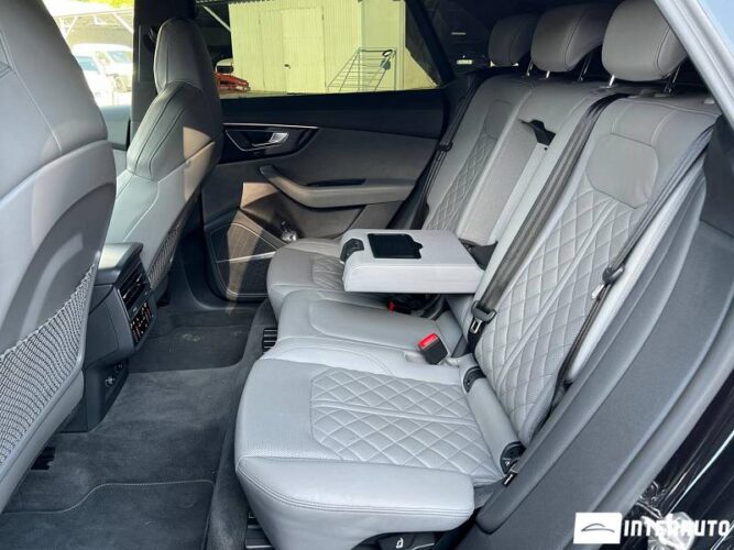 Audi Q8 56 interauto-car