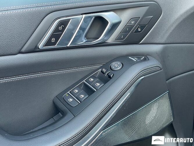 BMW X5 4.5e 41 interauto-car