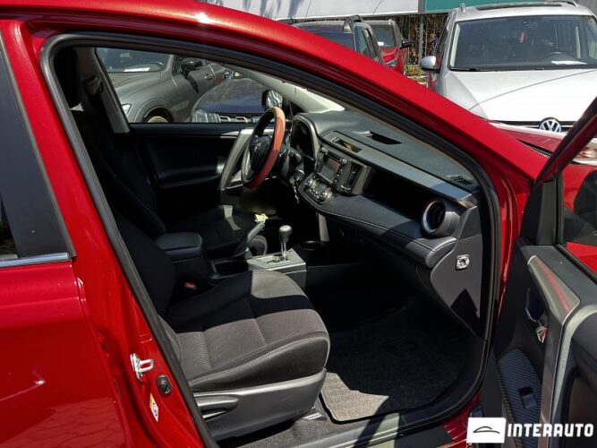 Toyota Rav-4 33 interauto-car