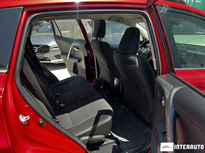 Toyota Rav-4 42 interauto-car