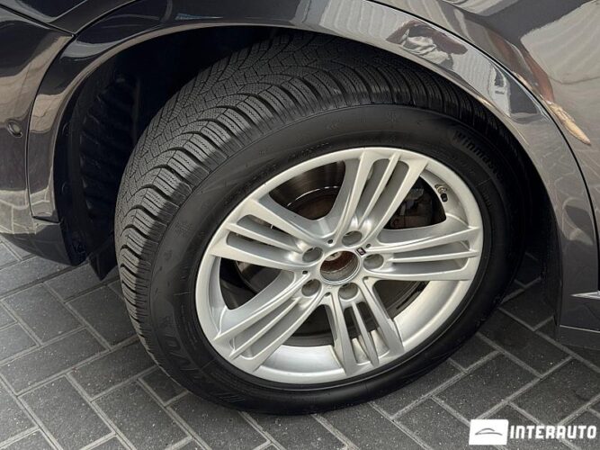 BMW X4 3.5i 50 interauto-car