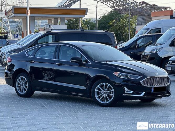Ford Fusion 2020 doar la InterAuto