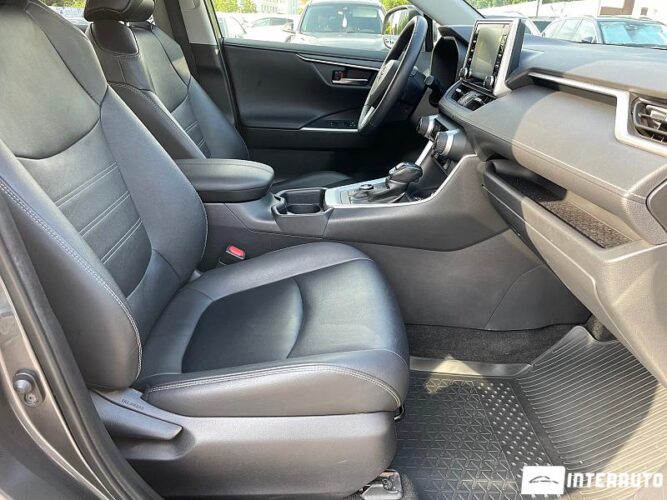 Toyota Rav-4 44 interauto-car