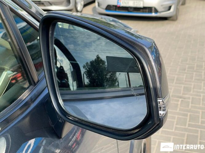 Toyota Rav-4 34 interauto-car