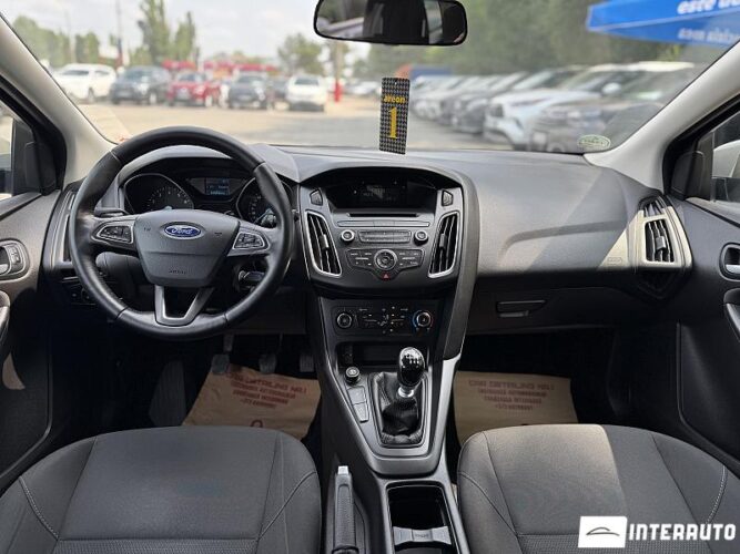 Ford Focus 40 interauto-car