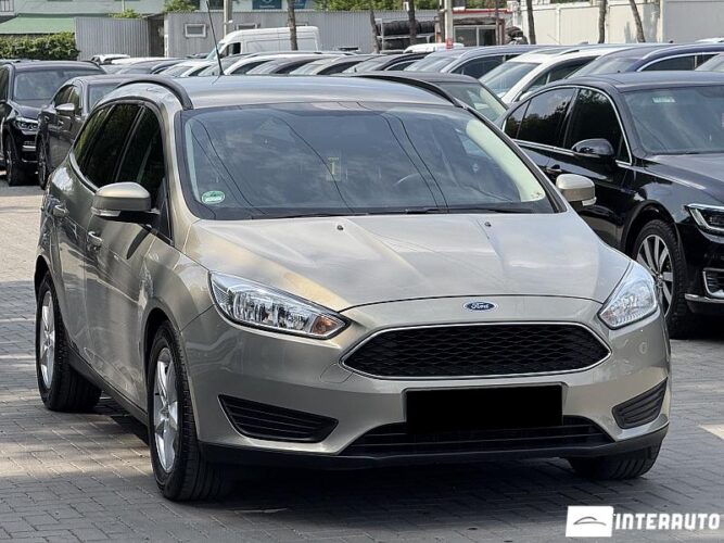 Ford Focus 29 interauto-car