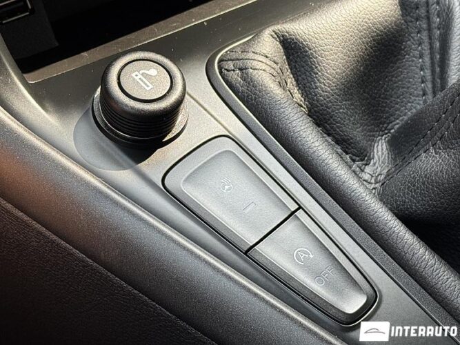 Ford Focus 39 interauto-car