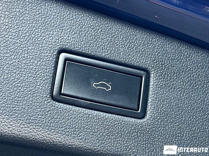 Volkswagen Tiguan 50 interauto-car