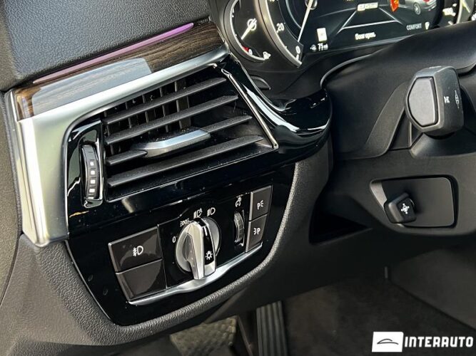 BMW 530e 39 interauto-car