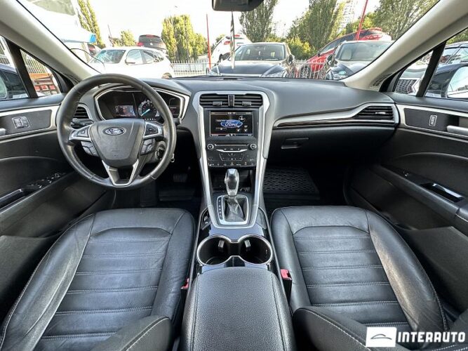 Ford Fusion 35 interauto-car