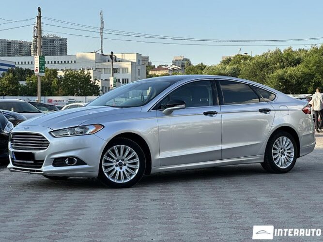 Ford Fusion 29 interauto-car
