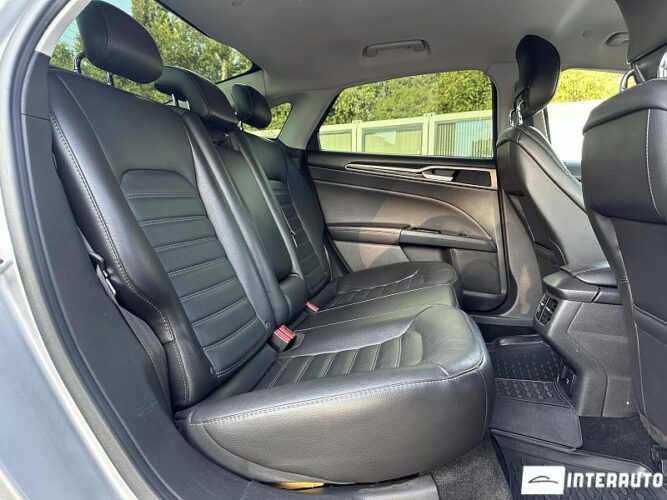 Ford Fusion 45 interauto-car