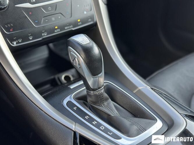 Ford Fusion 40 interauto-car