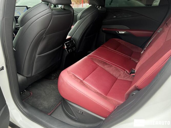 Lexus RX 500h 62 interauto-car