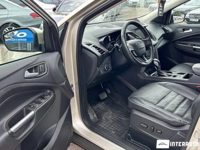 Ford Escape 34 interauto-car