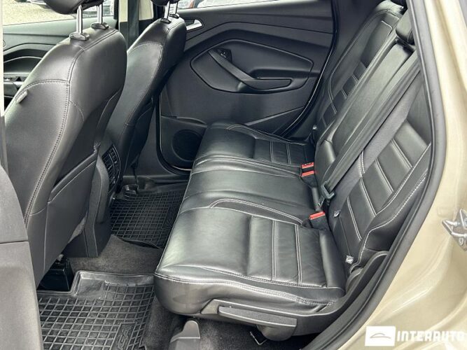 Ford Escape 46 interauto-car