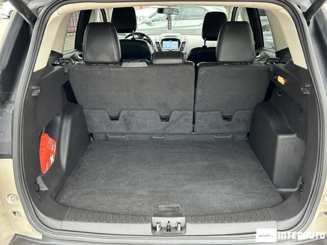 Ford Escape 44 interauto-car