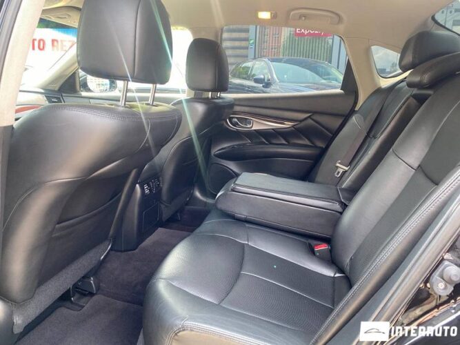 Infiniti Q70 42 interauto-car