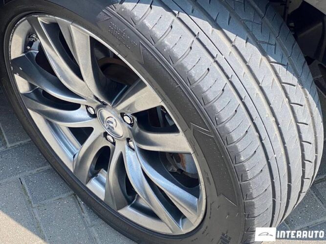 Infiniti Q70 33 interauto-car