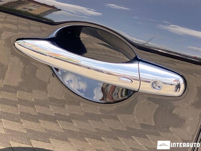 Infiniti Q70 32 interauto-car