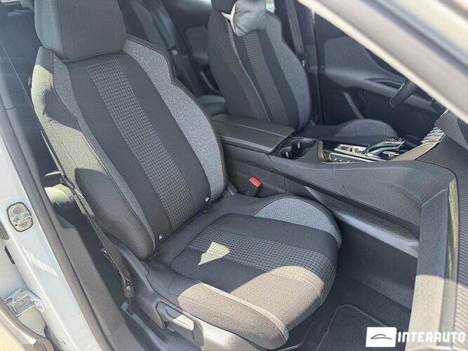 Peugeot 3008 34 interauto-car