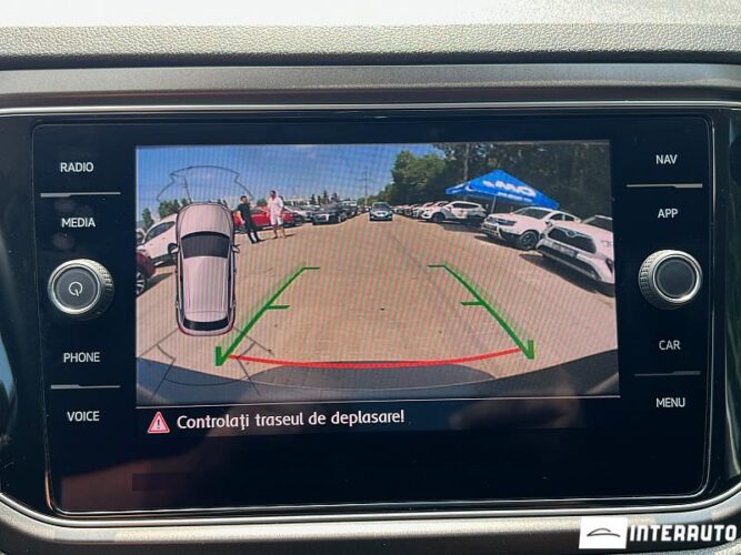 Volkswagen T-Roc 47 interauto-car