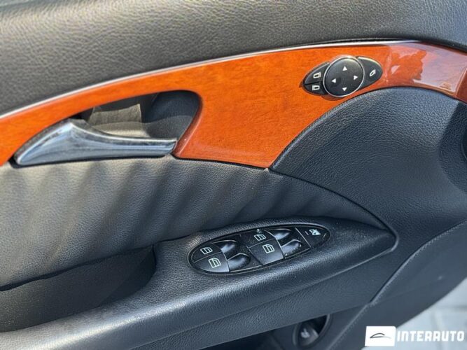 Mercedes E 220 33 interauto-car