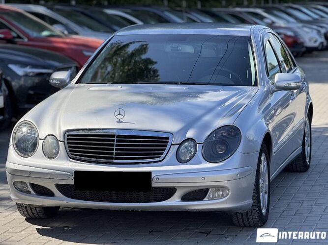 Mercedes E 220 29 interauto-car