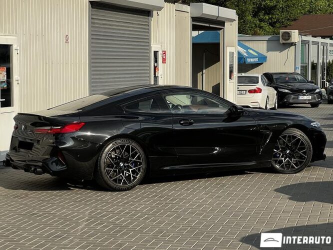 BMW M8 Competition 40 interauto-car