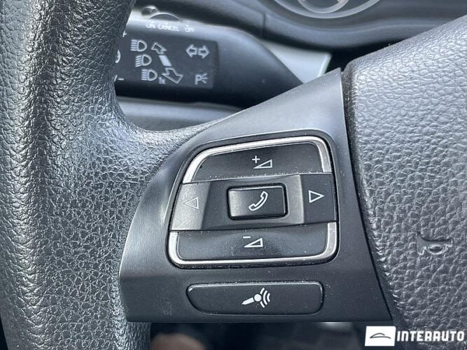 Volkswagen Passat 33 interauto-car