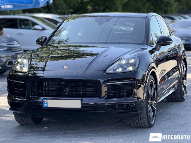 Porsche Cayenne E-Hybrid Coupe 34 interauto-car