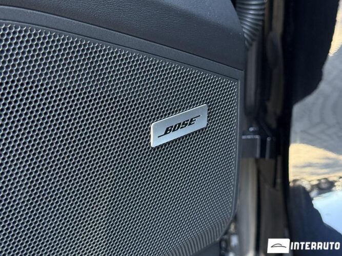 Porsche Cayenne E-Hybrid Coupe 41 interauto-car