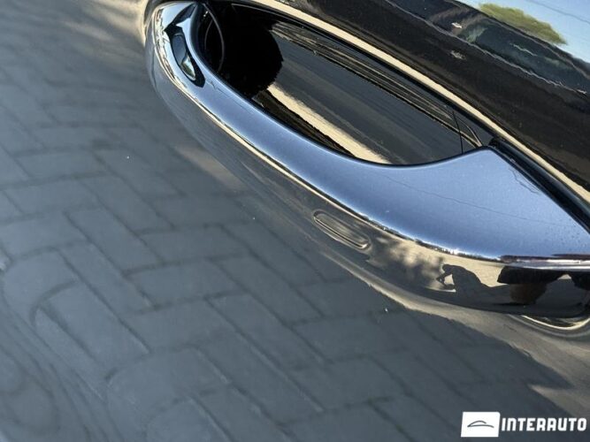 Porsche Cayenne E-Hybrid Coupe 38 interauto-car