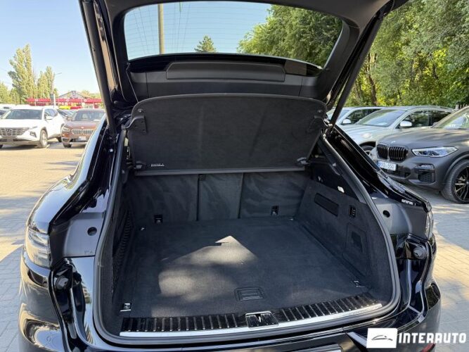 Porsche Cayenne E-Hybrid Coupe 54 interauto-car