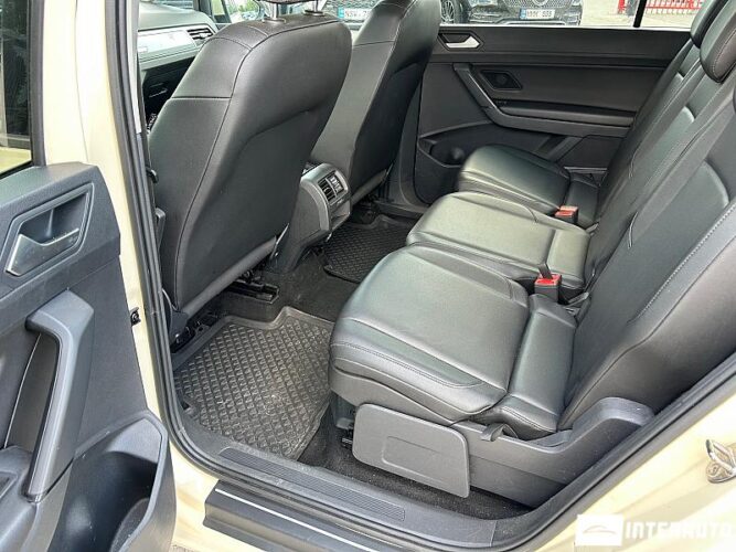 Volkswagen Touran 44 interauto-car