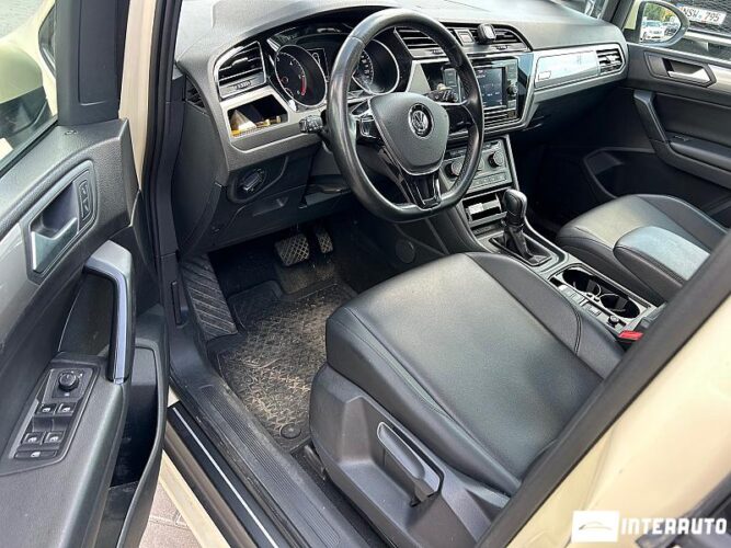 Volkswagen Touran 34 interauto-car