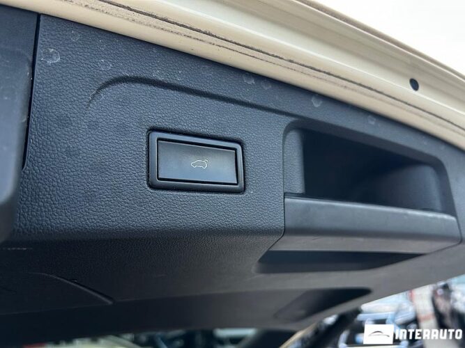 Volkswagen Touran 48 interauto-car