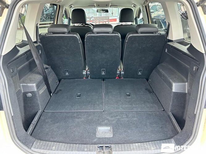 Volkswagen Touran 47 interauto-car