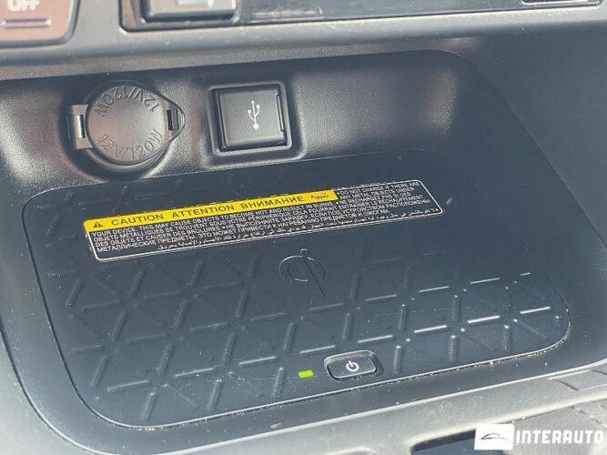 Toyota Rav-4 44 interauto-car