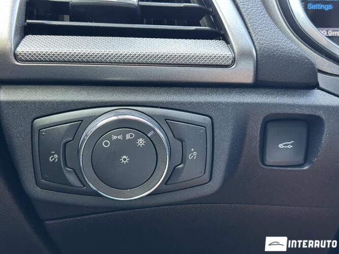 Ford Fusion 40 interauto-car