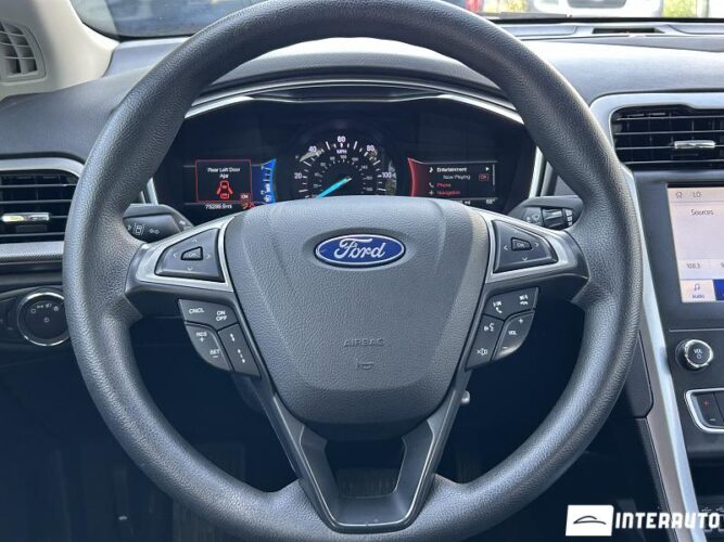 Ford Fusion 42 interauto-car