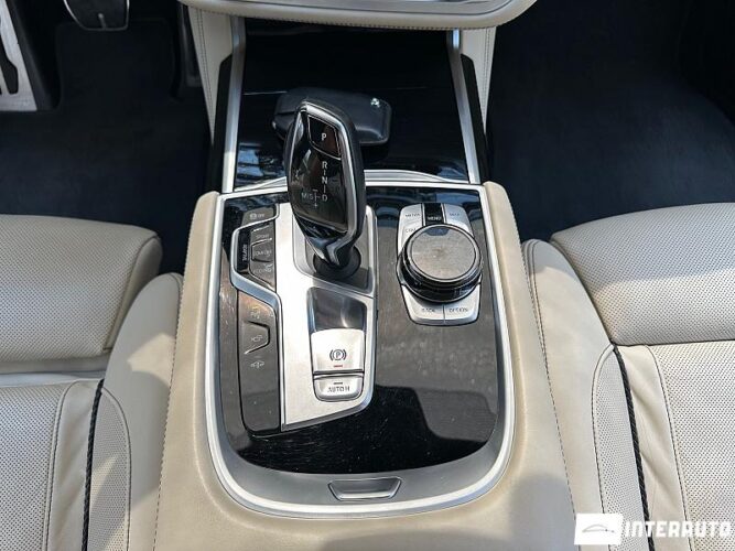 BMW 730 48 interauto-car