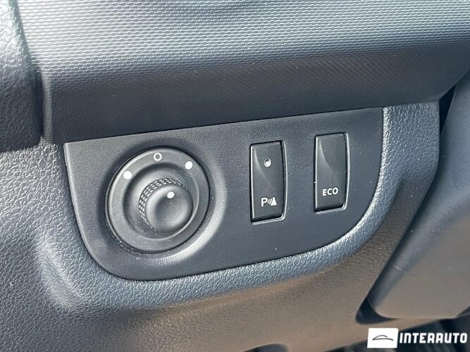 Dacia Sandero Stepway 41 interauto-car