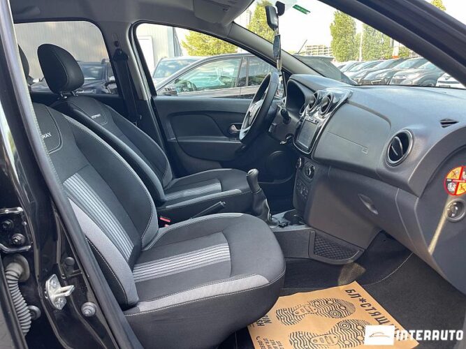 Dacia Sandero Stepway 34 interauto-car