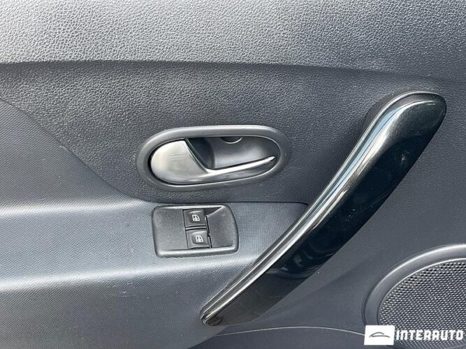 Dacia Sandero Stepway 42 interauto-car