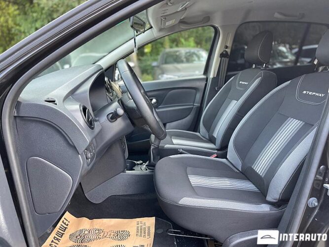 Dacia Sandero Stepway 32 interauto-car