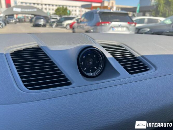 Porsche Cayenne 46 interauto-car